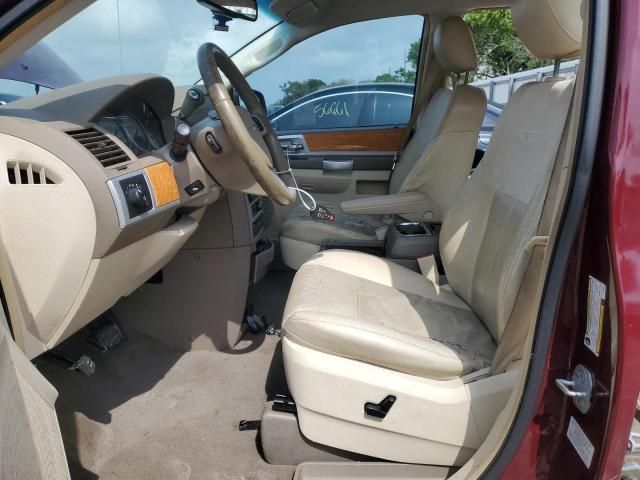 2008 Chrysler Town & Country Limited