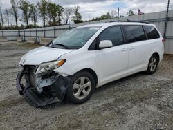 Carros salvage a la venta en subasta: 2011 Toyota Sienna LE