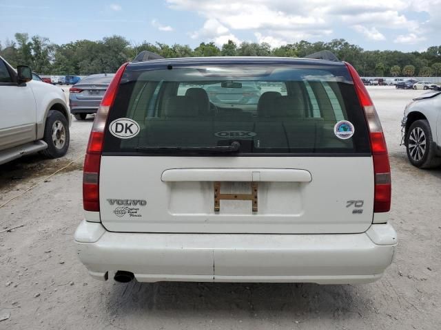 2000 Volvo V70 Base