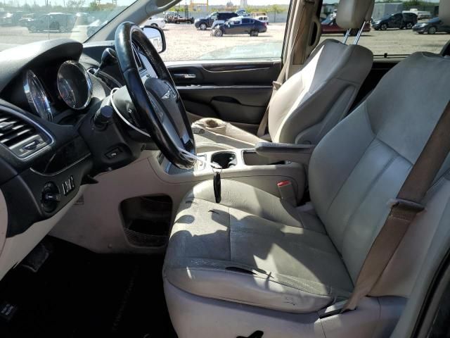 2011 Chrysler Town & Country Limited