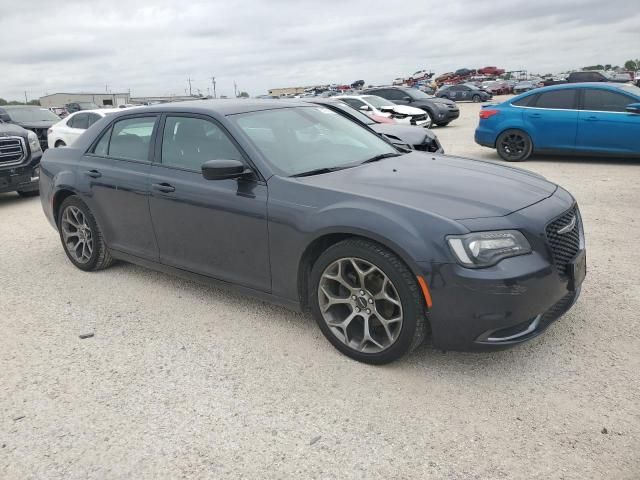 2018 Chrysler 300 Touring