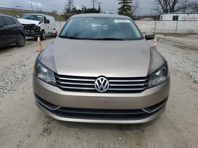 2015 Volkswagen Passat SE