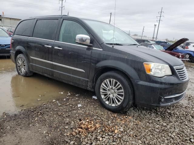 2013 Chrysler Town & Country Touring L