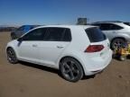 2016 Volkswagen Golf S/SE