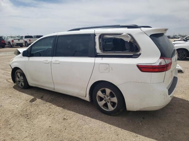 2015 Toyota Sienna LE