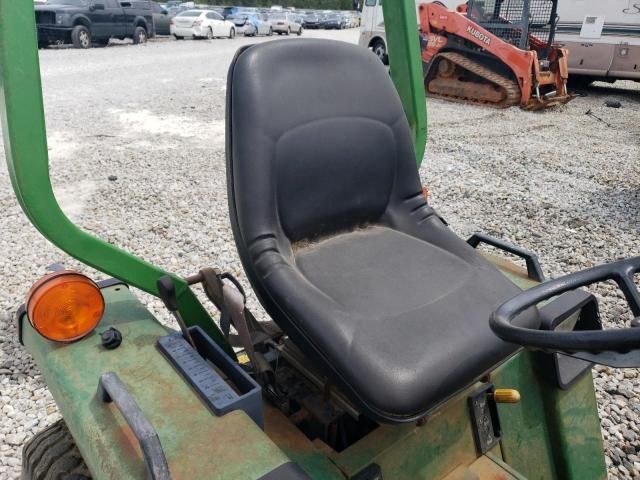 1988 John Deere Lawnmower