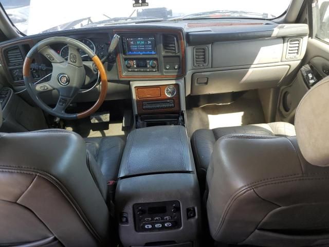 2004 Cadillac Escalade Luxury