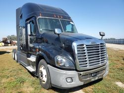 Salvage trucks for sale at Fresno, CA auction: 2019 Freightliner Cascadia 125