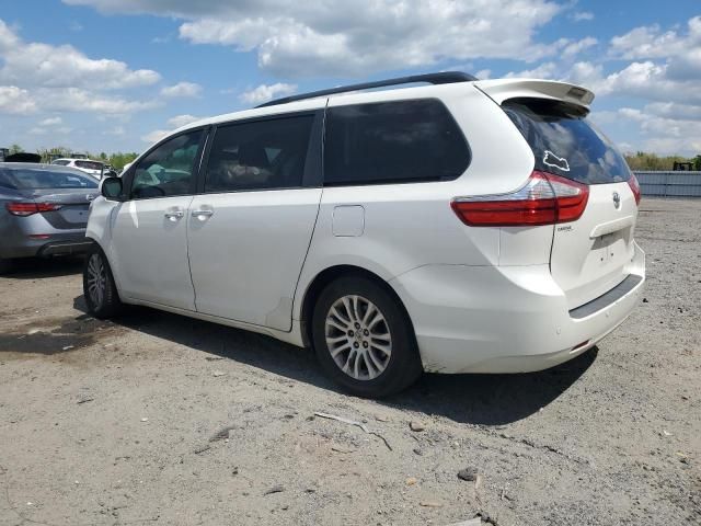 2015 Toyota Sienna XLE