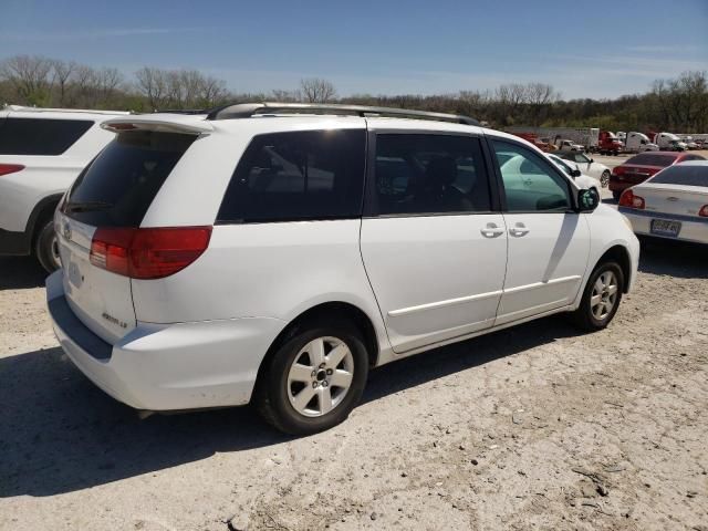 2004 Toyota Sienna CE