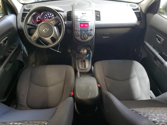 2010 KIA Soul +