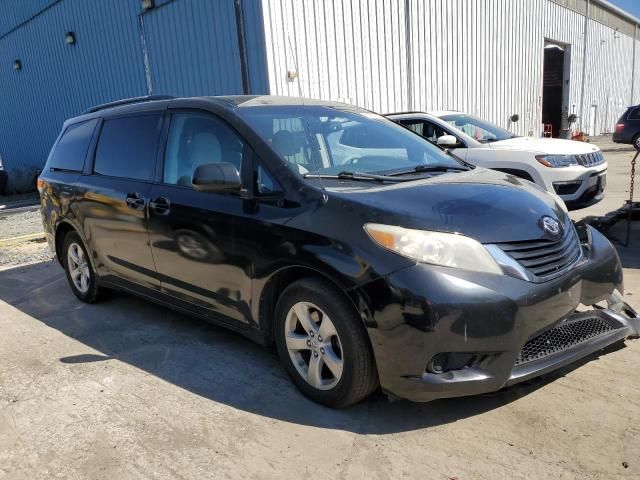 2011 Toyota Sienna LE