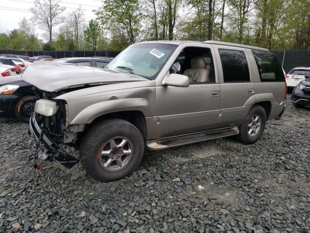 2000 Cadillac Escalade Luxury