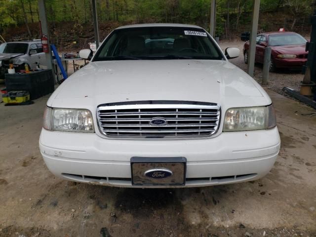 2011 Ford Crown Victoria LX