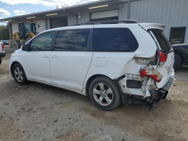 2012 Toyota Sienna LE