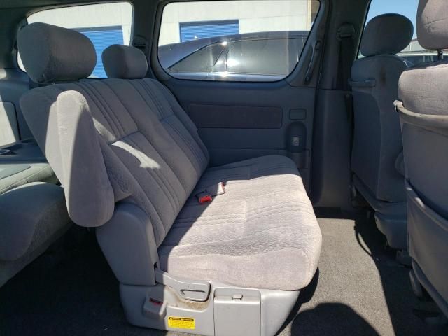 2002 Toyota Sienna CE