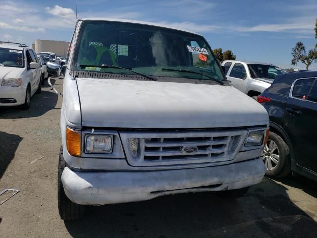 2004 Ford Econoline E350 Super Duty Van