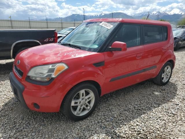 2010 KIA Soul +