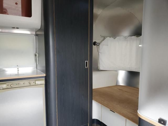 2002 Airstream Camper