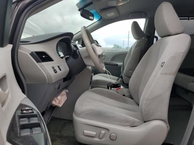 2012 Toyota Sienna LE