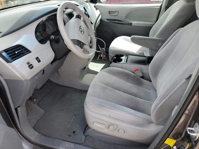 2012 Toyota Sienna LE