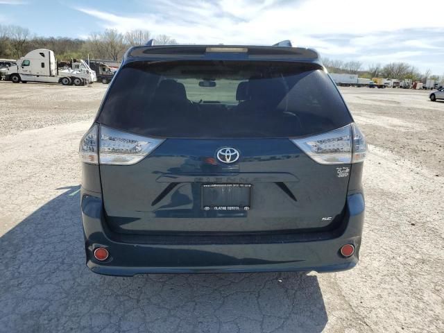 2012 Toyota Sienna Sport