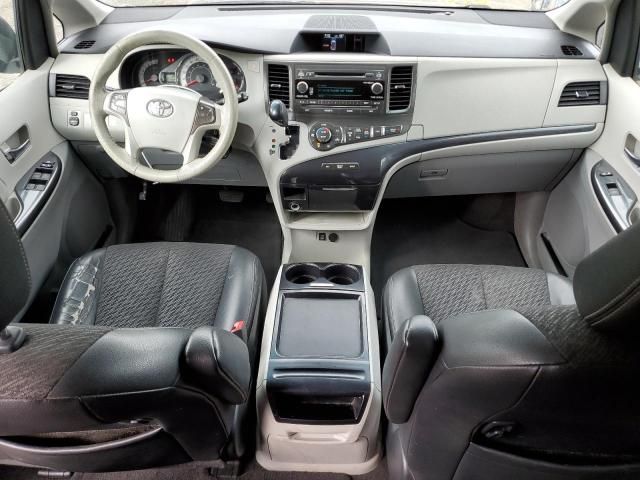 2011 Toyota Sienna Sport