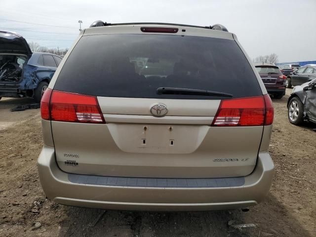 2004 Toyota Sienna CE