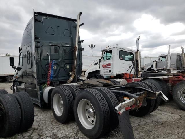 2015 Freightliner Cascadia 125