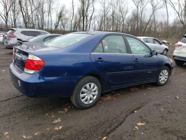 2005 Toyota Camry LE