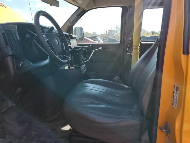 2014 GMC Savana G3500 Paratransit