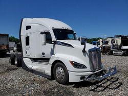 Salvage trucks for sale at Spartanburg, SC auction: 2024 Kenworth Construction T680