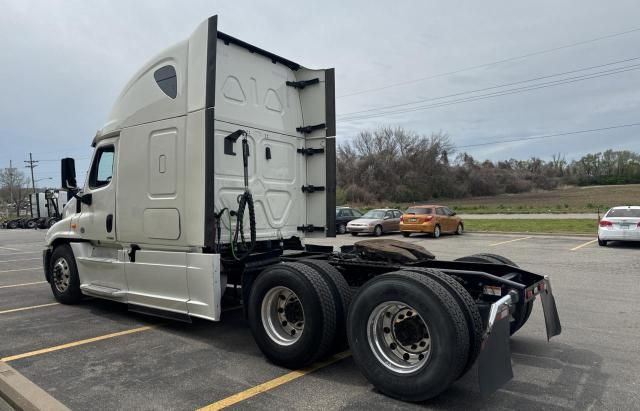 2018 Freightliner Cascadia 125