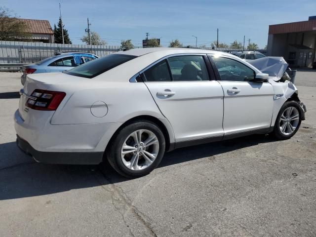 2016 Ford Taurus SEL