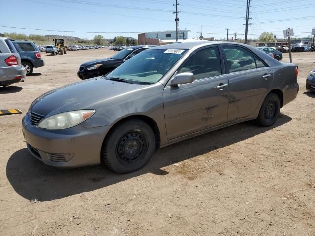 2005 Toyota Camry LE