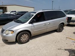 Vehiculos salvage en venta de Copart Temple, TX: 2005 Chrysler Town & Country LX