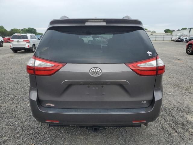 2015 Toyota Sienna LE