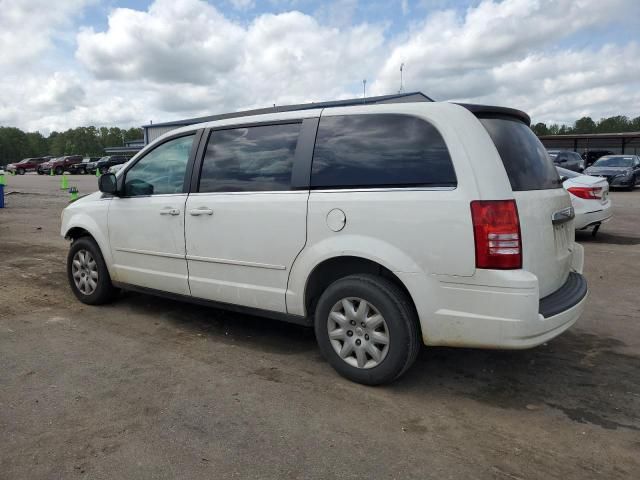 2010 Chrysler Town & Country LX