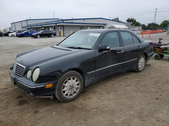 2000 Mercedes-Benz E 320