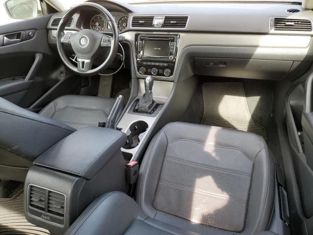 2015 Volkswagen Passat SE