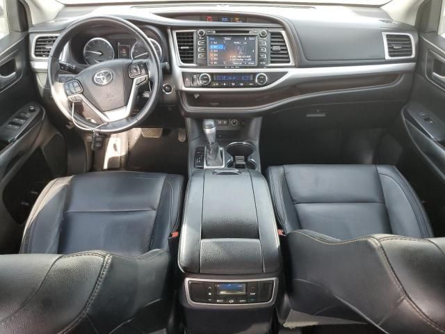 2018 Toyota Highlander SE