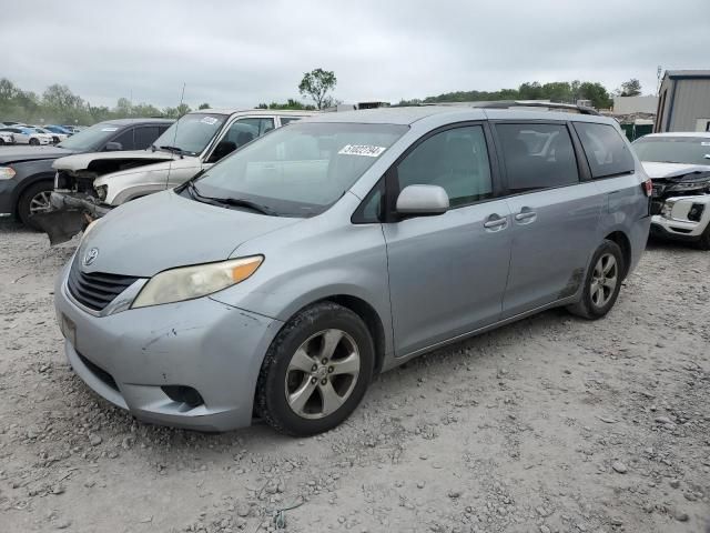 2011 Toyota Sienna LE