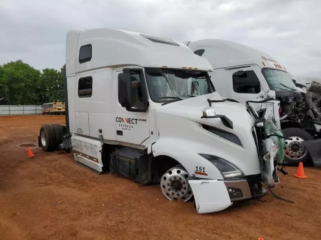 2022 Volvo VN VNL