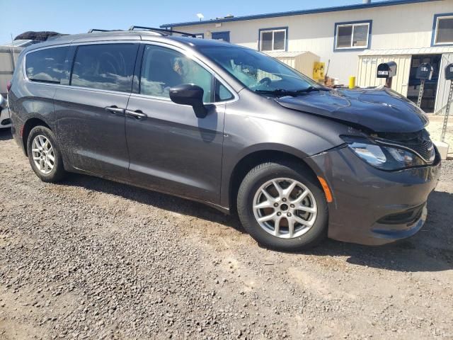 2021 Chrysler Voyager LXI