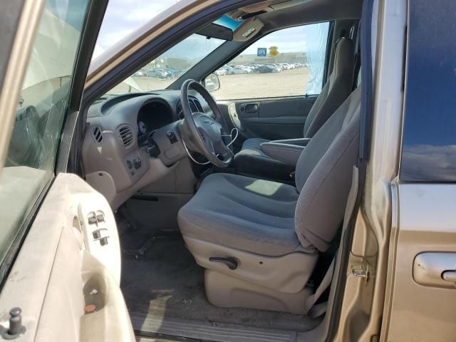 2002 Chrysler Town & Country LX