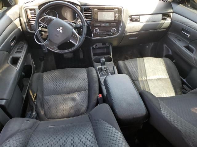 2014 Mitsubishi Outlander SE