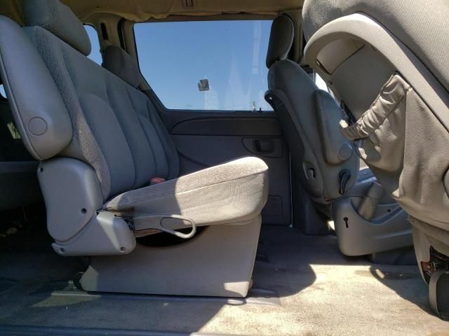 2006 Chrysler Town & Country