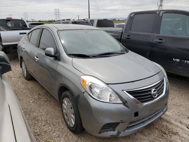 2013 Nissan Versa S