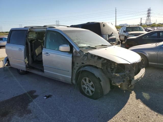 2010 Chrysler Town & Country Touring