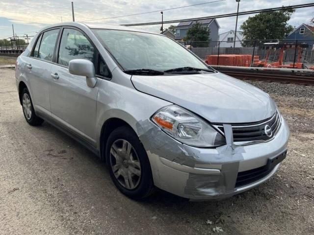 2011 Nissan Versa S